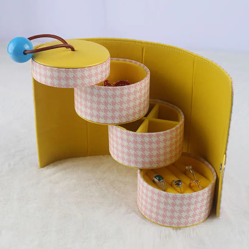 Cherry Twist Jewelry Organizer