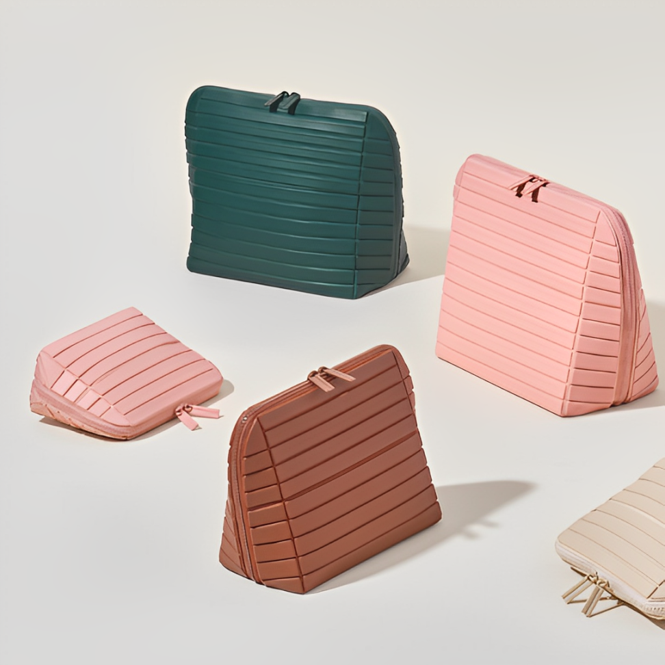 Traveler Makeup Bag