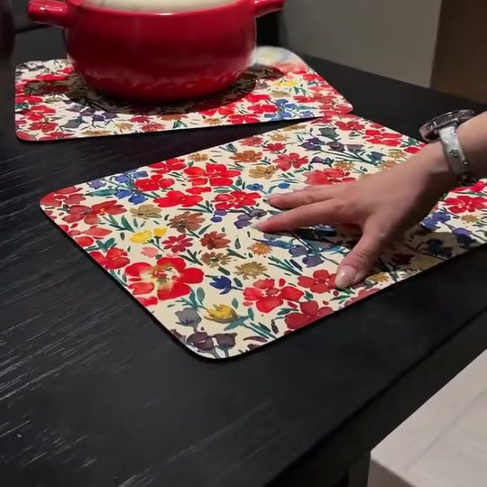 Floral table mat surface detail