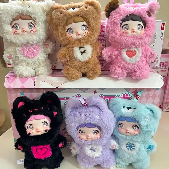 Nommi Plush Charm