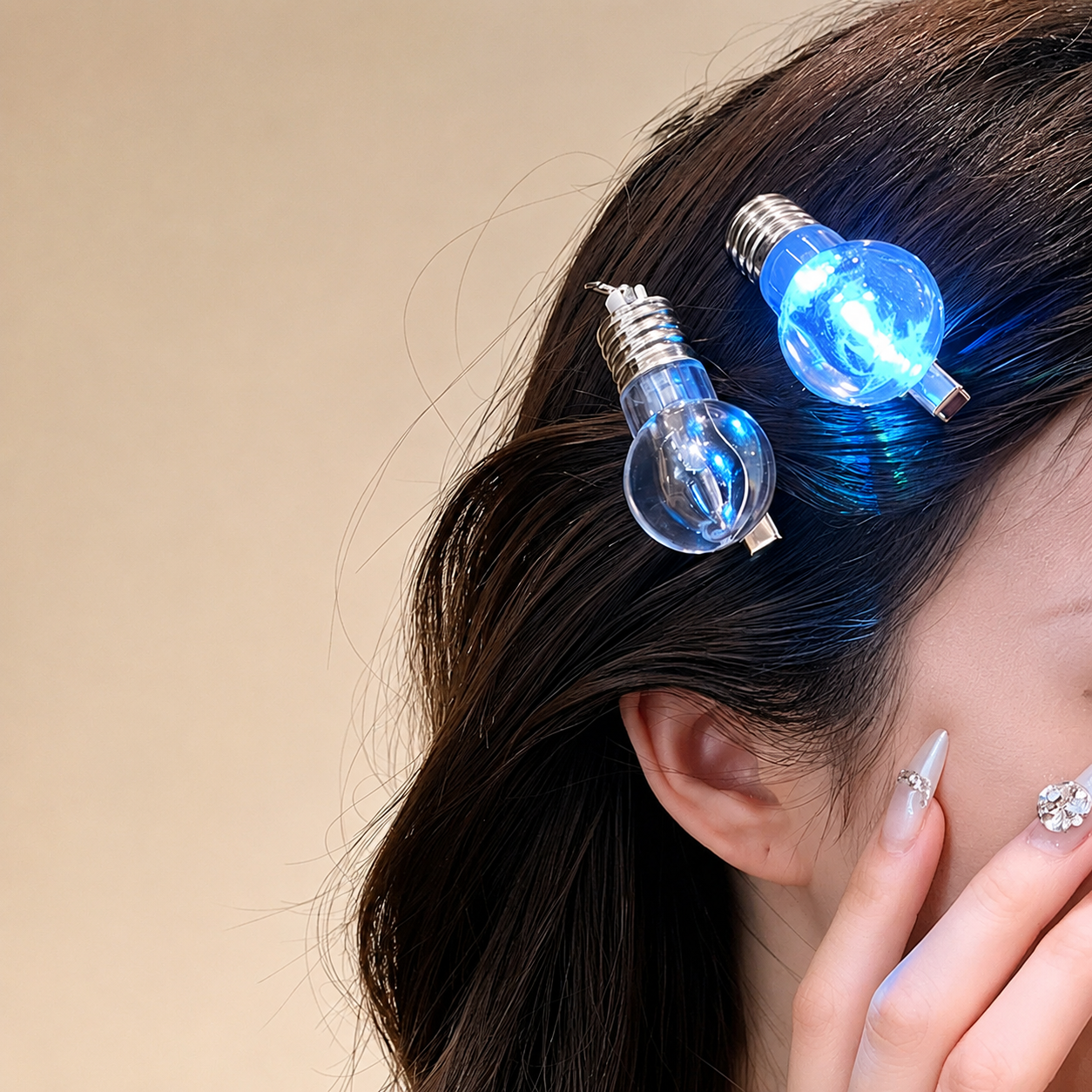 Light Hair Clip