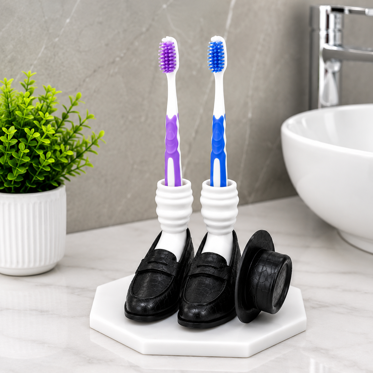 Little Legs Toothbrush Holder