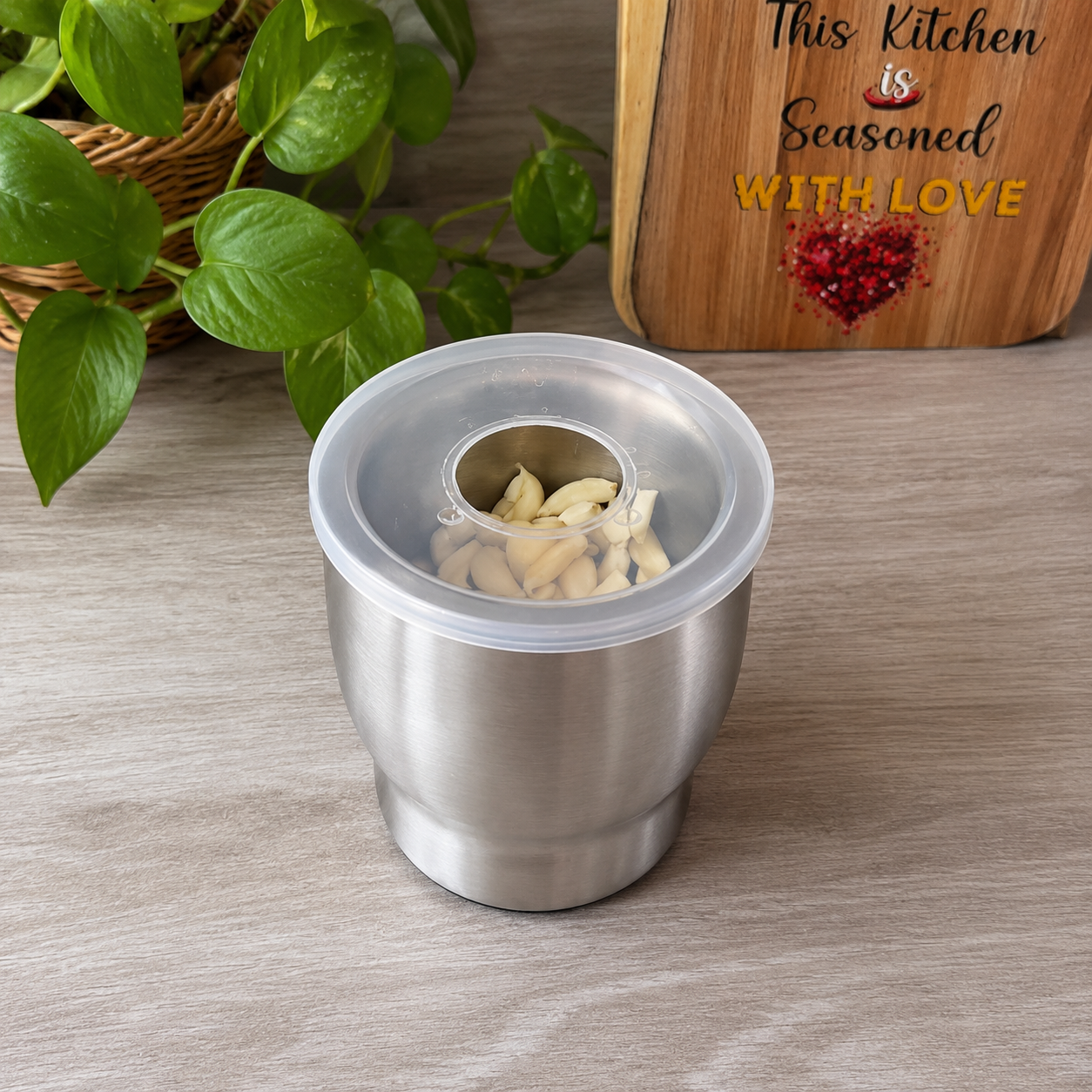 Spice Crusher With Lid