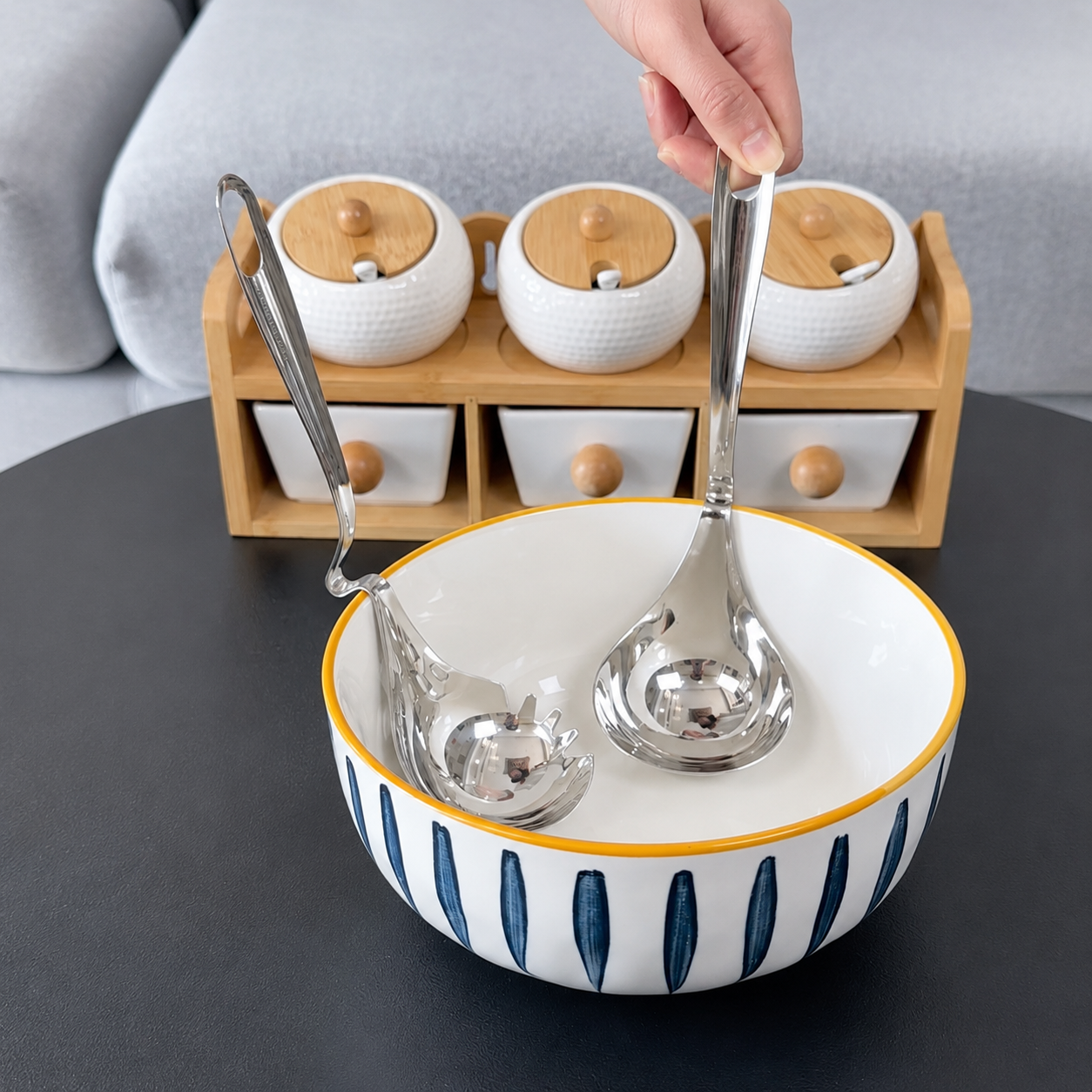 Dual Function Ladles – Flying Carts