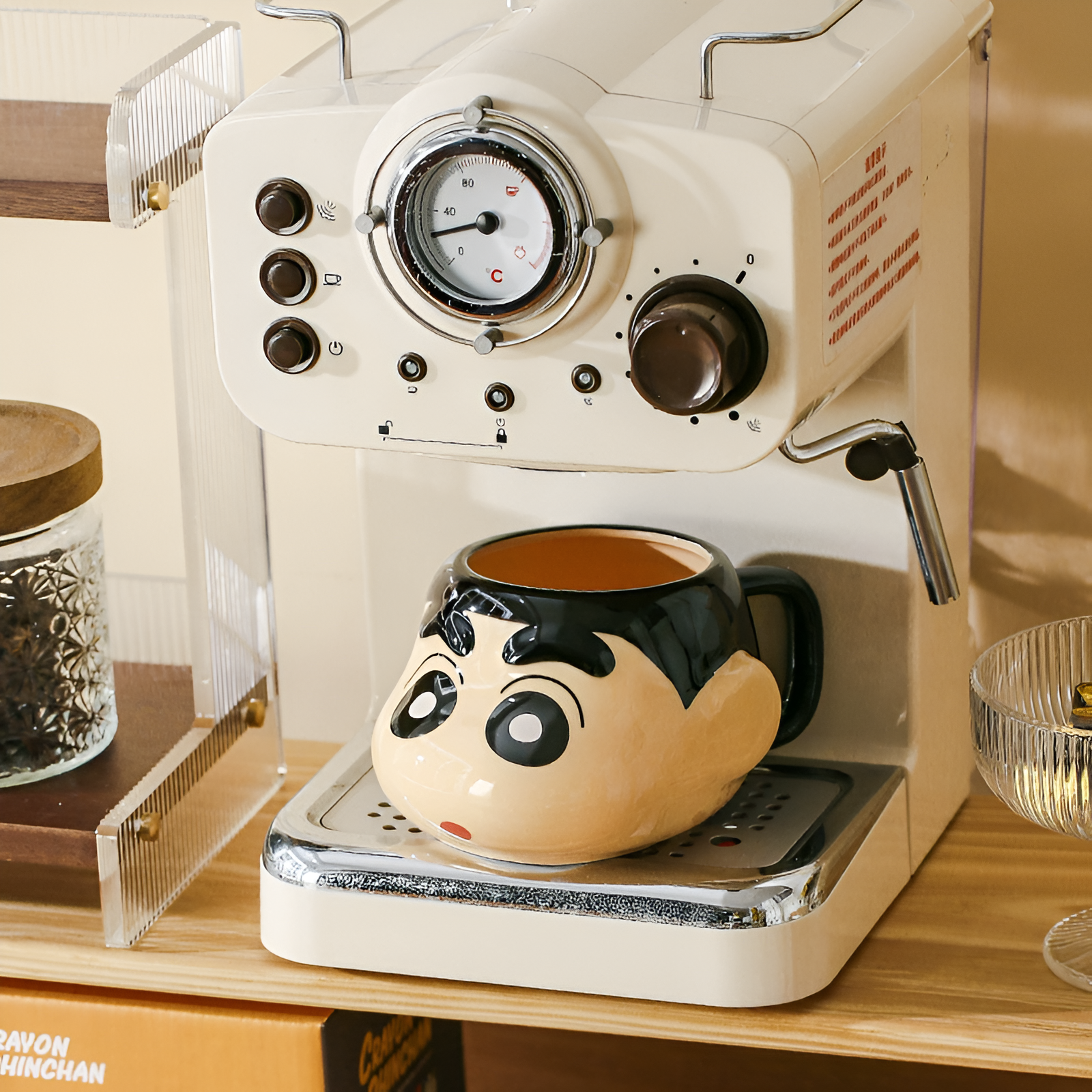 Shinchan Mug With Lead