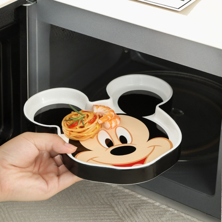 Mickey & Minnie Plates