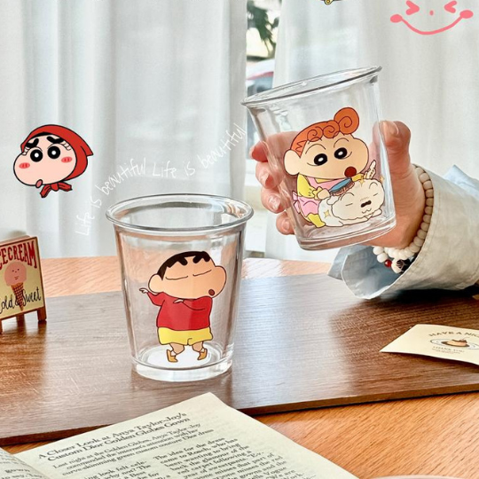 Shinchan Family Glass