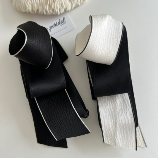 Black Bow Claw Clip