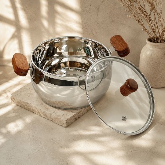 Wooden Grip Pot
