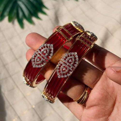 Elegant Openable Bangle Frame