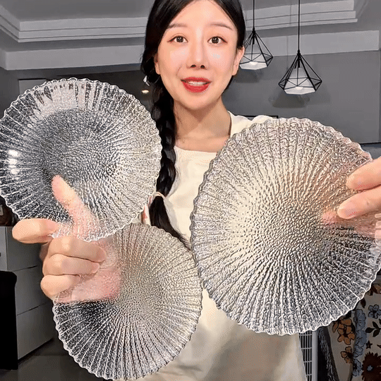 Sunburst Textured Glass Plate Set