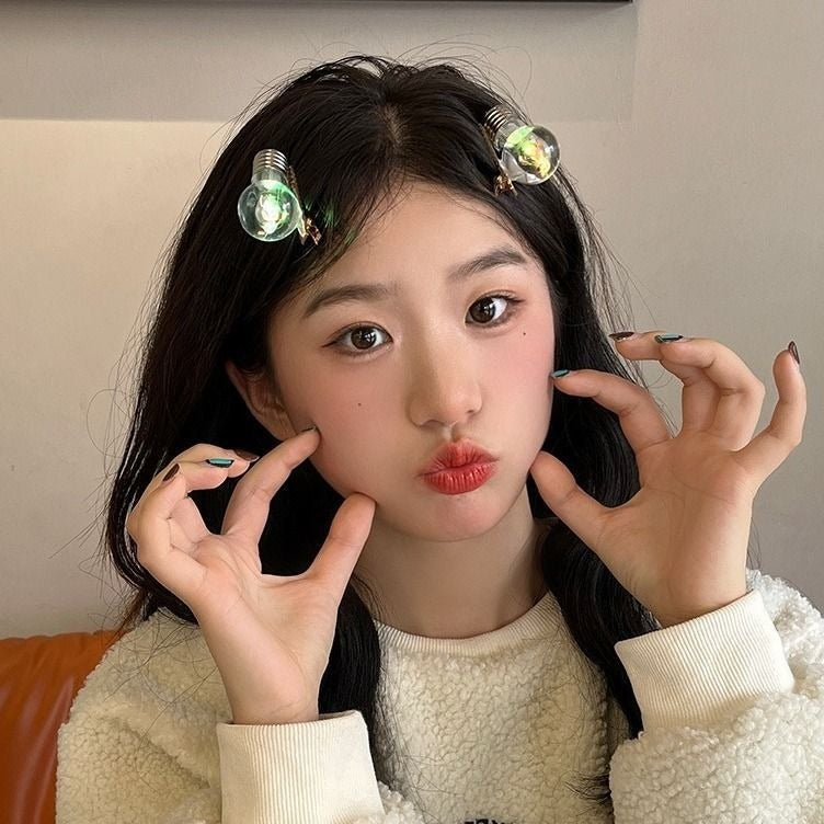 Light Hair Clip