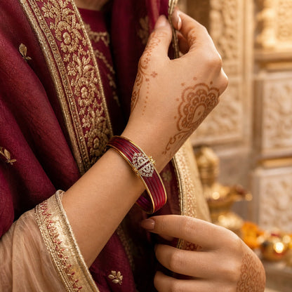 Elegant Openable Bangle Frame